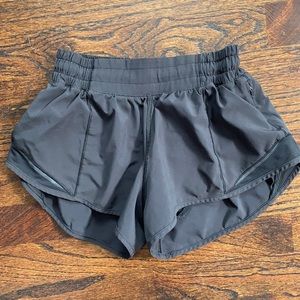 LULULEMON HOTTY HOT SHORTS